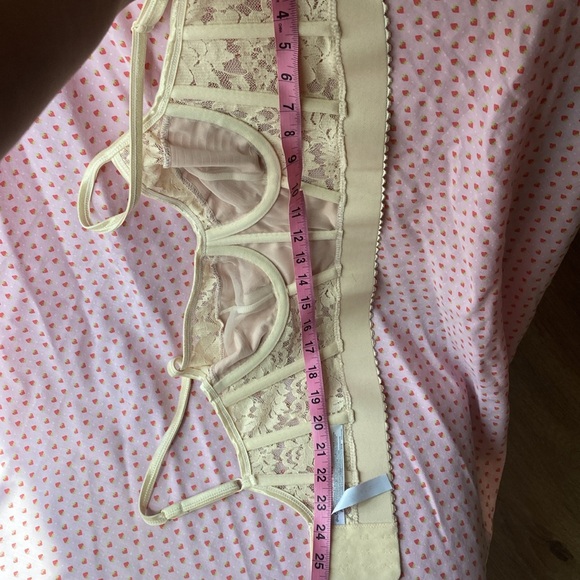 Out from under small underwire vintage lingerie bra So sexy new - Picture 7 of 9